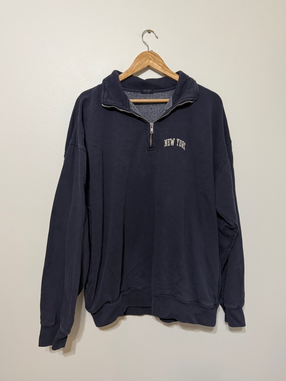 Brandy Melville New York Quarter Zip Sweater Large Pullover